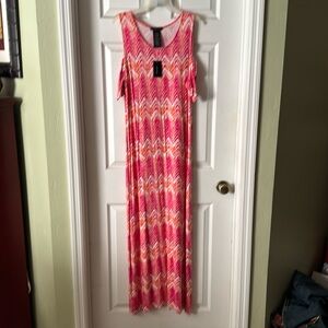 NWT Women’s cold shoulder maxi dress with side slit
